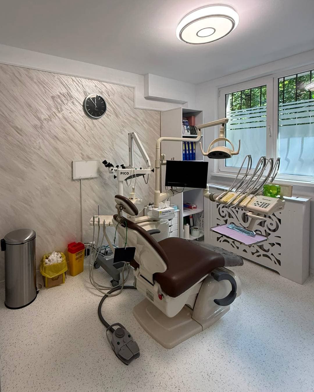 Cabinet stomatologic Ruru Dent — echipamente